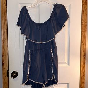 Off the shoulder, super soft!